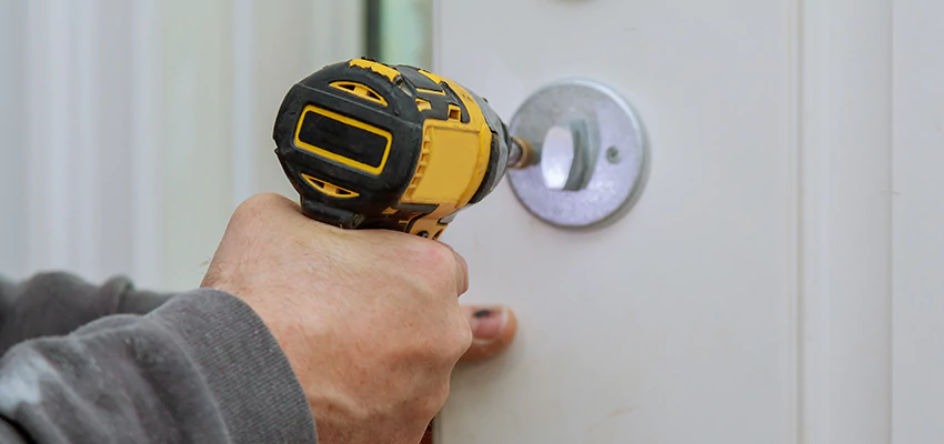 Street Locksmith For Smart Lock Repair in Exeter, CA