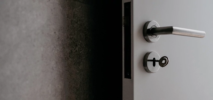 Front Door Handle Repair And Installation in Exeter, CA